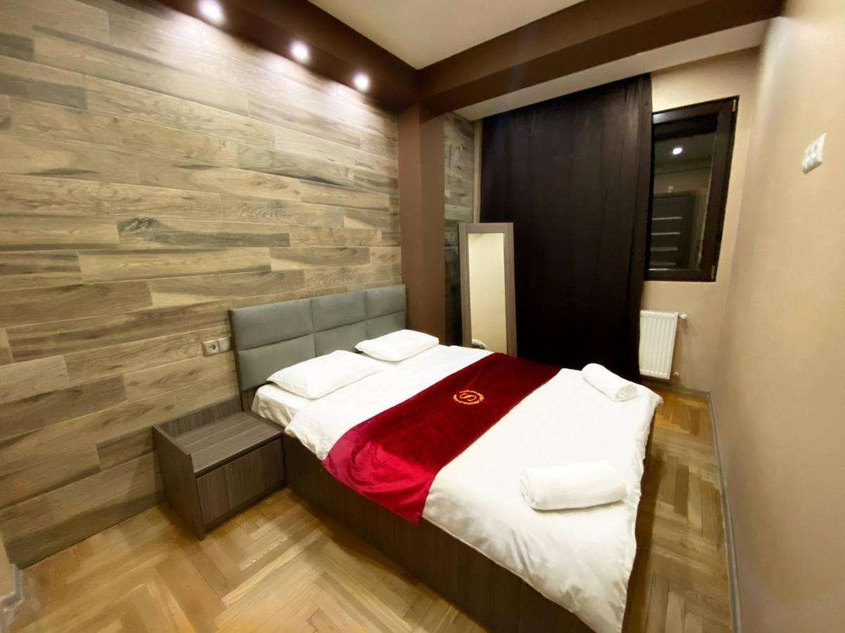 Superior Apartment On Kostava Tbilissi Extérieur photo